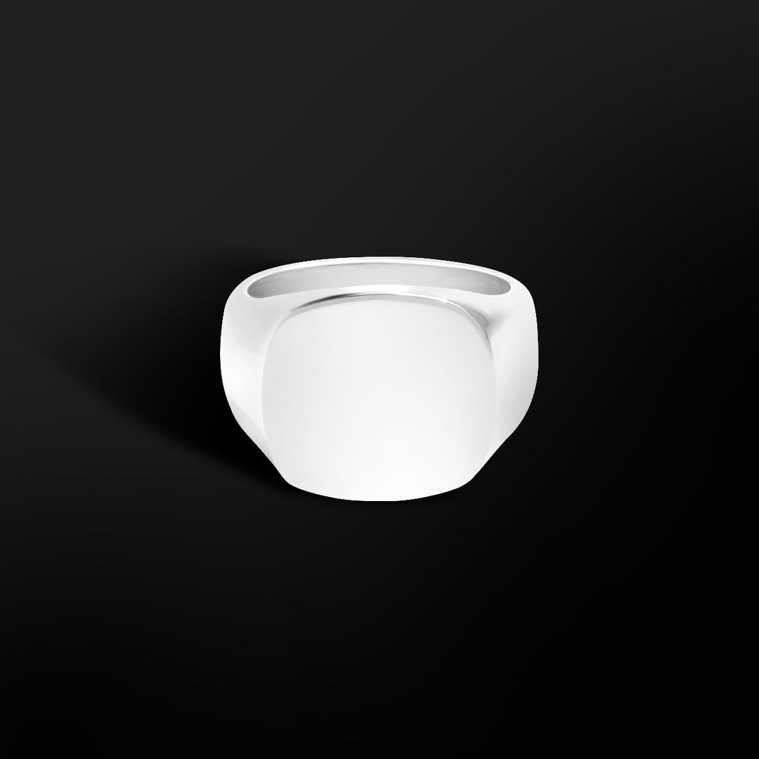 Cushion signet ring