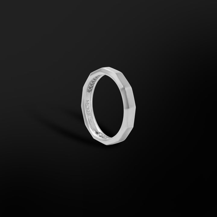 Twelve cut ring