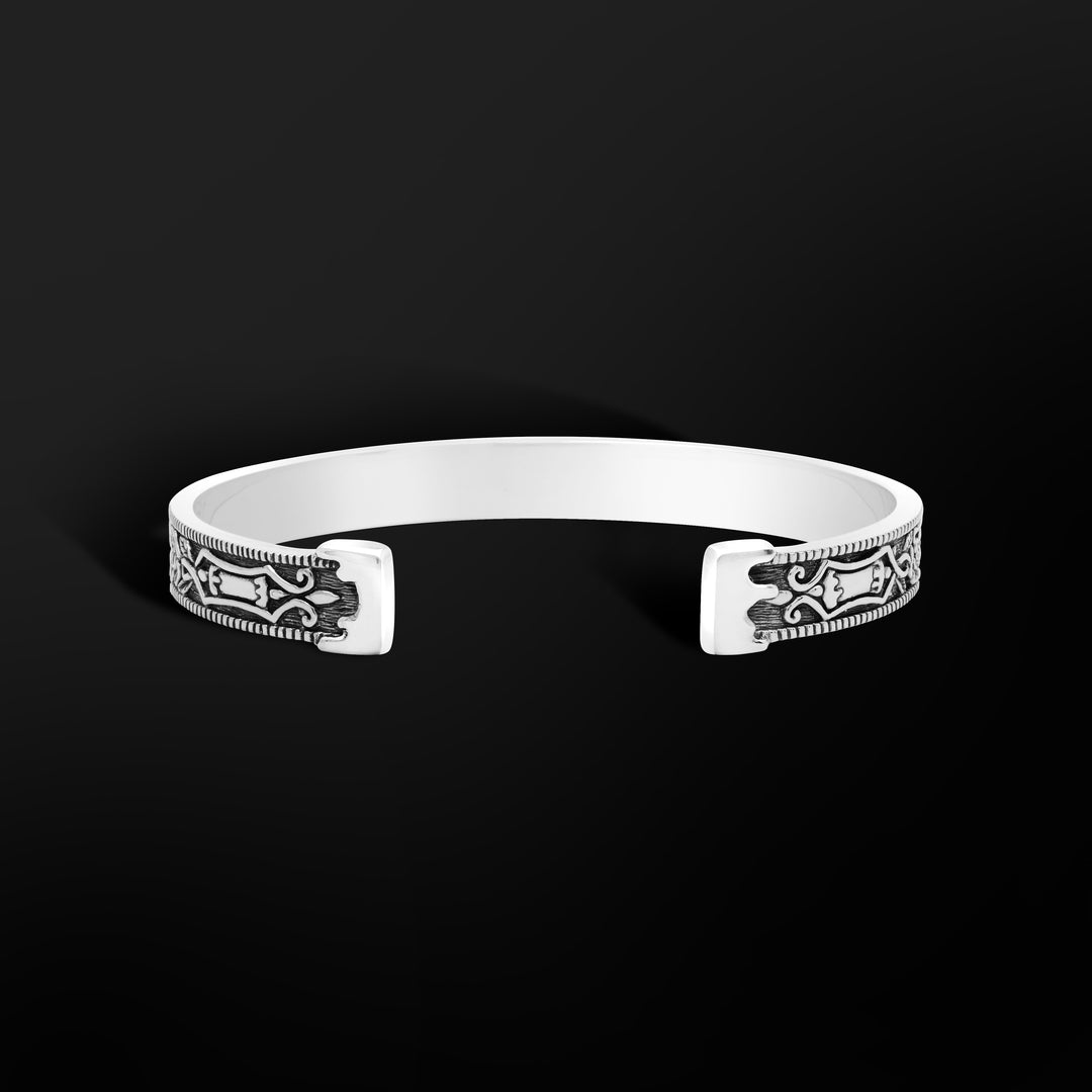 Memento Mori Cuff